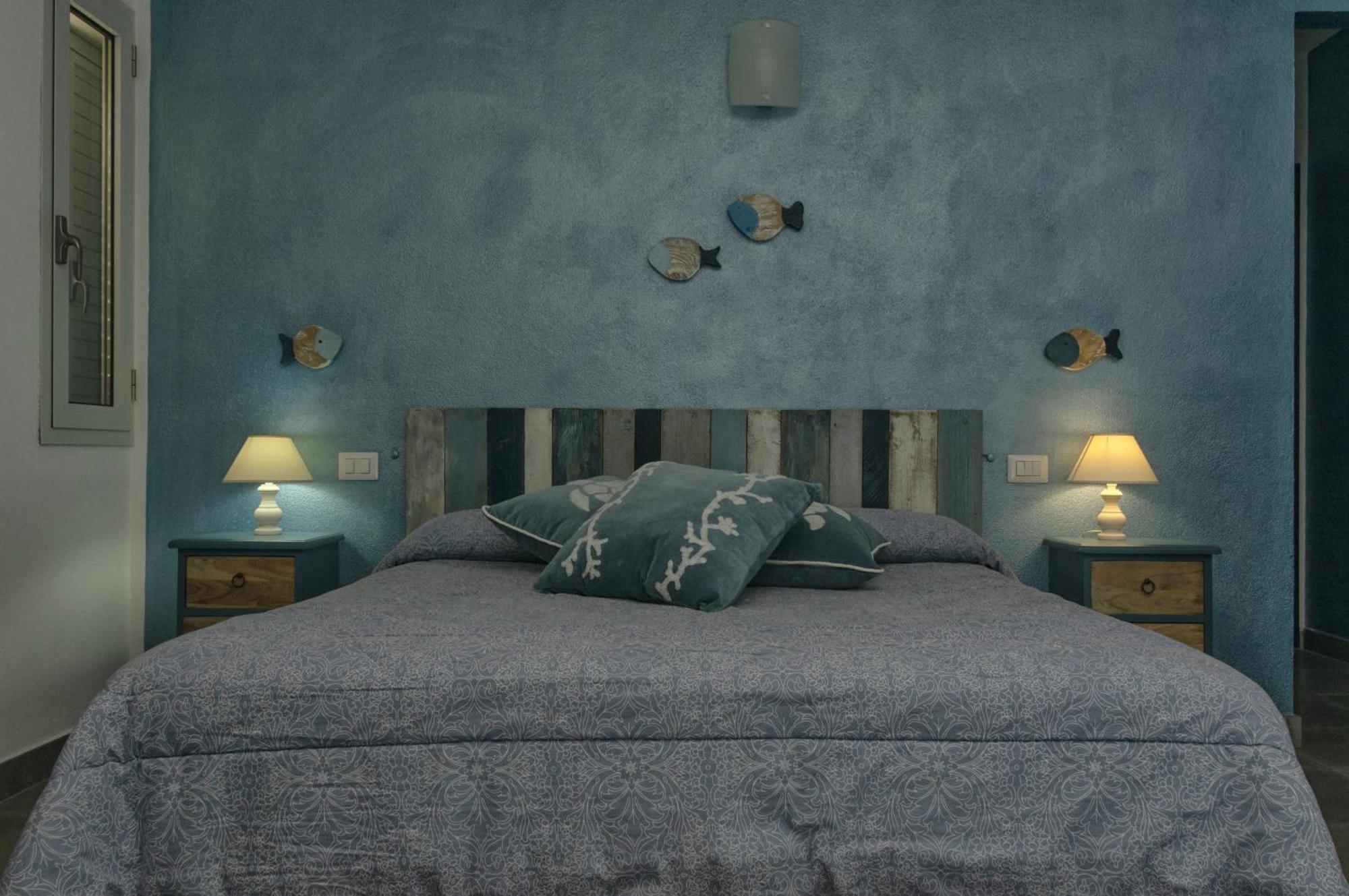 Bassa Prua Bed & Breakfast Палау Екстериор снимка