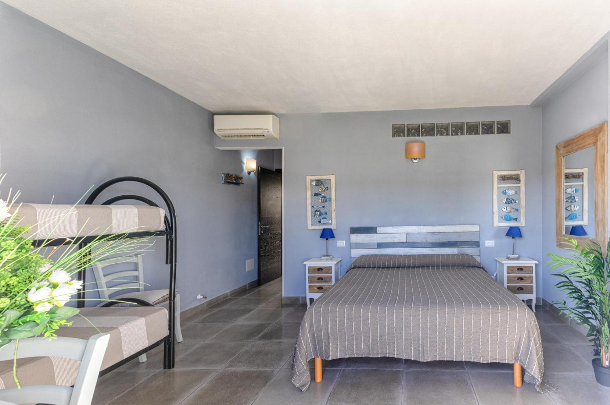 Bassa Prua Bed & Breakfast Палау Екстериор снимка